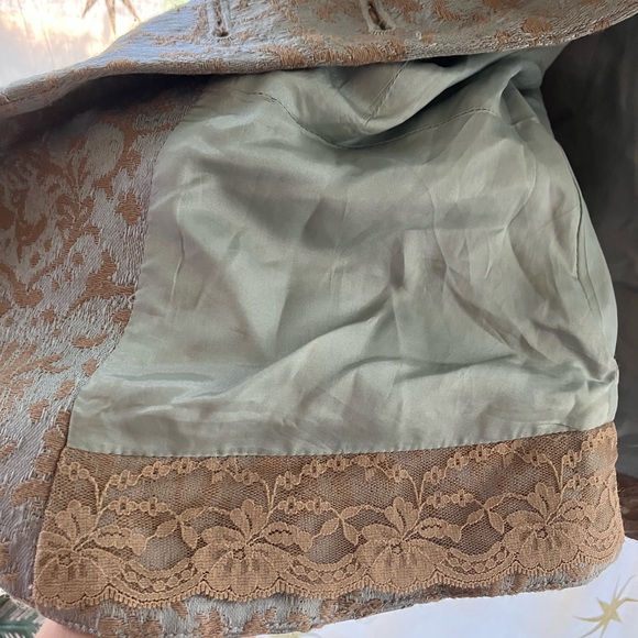 Vintage Victorian style blazer. - Picture 5 of 6